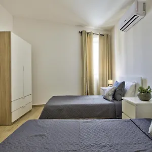 Bastions Seaview And Duplex Penthouse In By Shortletsmalta Appartement Sliema